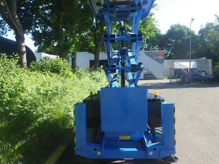 Scissor lift 2013  Genie GS-4069DC (7)