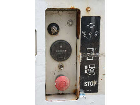 Piattaforme aeree a pantografo 2013  Genie GS-2032 (13)