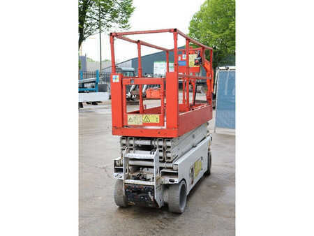 Piattaforme aeree a pantografo 2013  Genie GS-2032 (5)