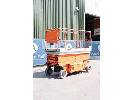 Scissor lift 2010  JLG 3246ES (8)