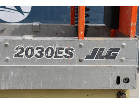 Piattaforme aeree a pantografo 2008  JLG 2030ES (12)