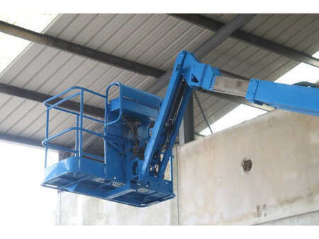 Podnośnik przegubowy 2008  Genie Z45/25 (27)