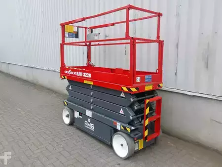 Saksinostimet 2017  Skyjack SJ3226 (3)