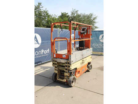 Scissor lift 2011  JLG 1930ES (9)