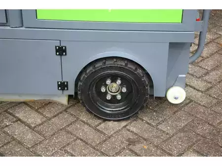 Balayeuse 2025  Starvox D19 (13)