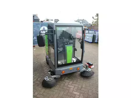 Balayeuse 2025  Starvox D19 (6)
