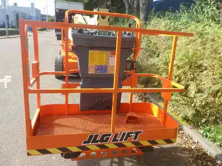 Led arbejdsplatform 2011  JLG E450AJ (4)