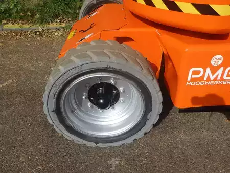 Led arbejdsplatform 2011  JLG E450AJ (7)