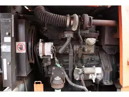 Teleszkópemelvény 2001  Aichi RZ150/IRZ500 (18)