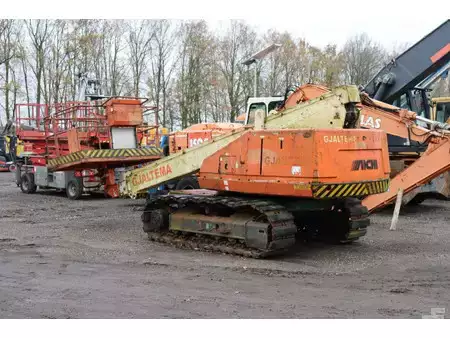 Teleszkópemelvény 2001  Aichi RZ150/IRZ500 (3)