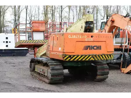 Teleszkópemelvény 2001  Aichi RZ150/IRZ500 (4)