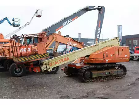 Teleszkópemelvény 2001  Aichi RZ150/IRZ500 (9)