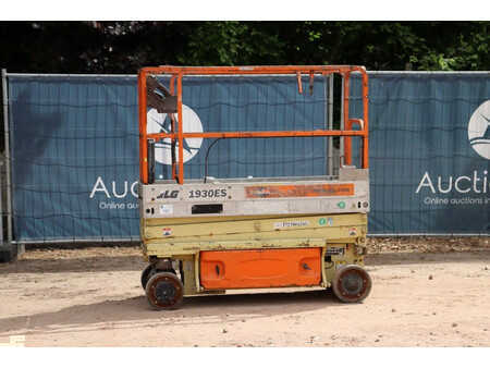 Scissor lift 2008  JLG 1930ES (1)