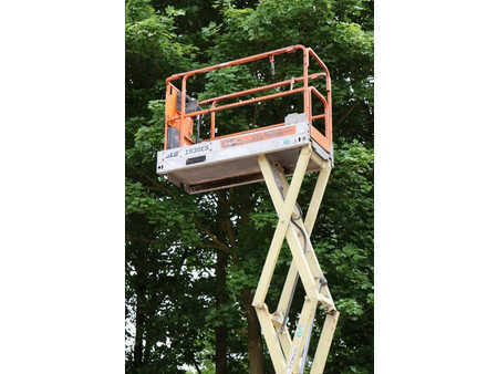 Scissor lift 2008  JLG 1930ES (30)