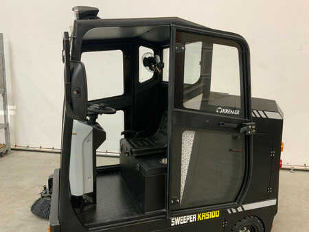 Pedestrian Sweeper 2024  Kremer KRS100 (12)
