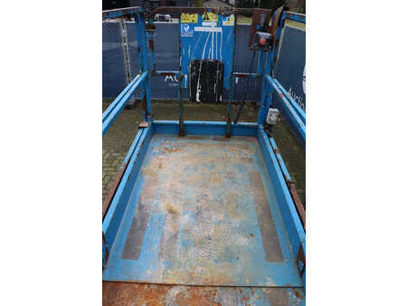 Scissor lift 2011  Genie GS-3246 (14)