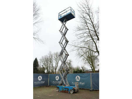 Scissor lift 2011  Genie GS-3246 (24)