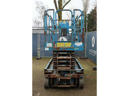 Scherenarbeitsbühne 2011  Genie GS-3246 (4)