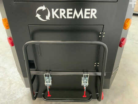 Pedestrian Sweeper 2024  Kremer KRS100 (16)