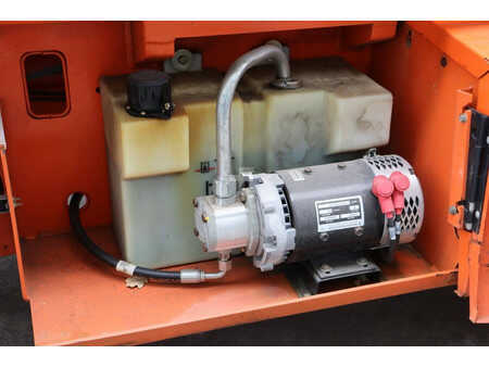 Piattaforme aeree a pantografo 2015  JLG 3369LE (16)