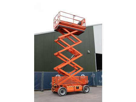 Piattaforme aeree a pantografo 2015  JLG 3369LE (23)