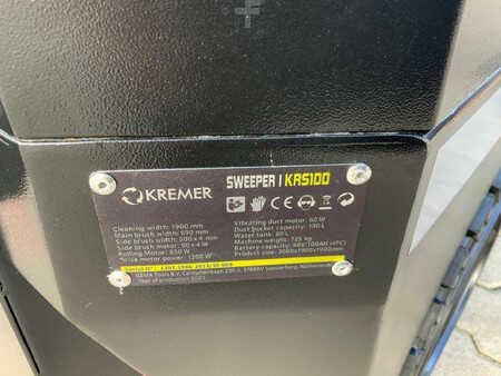 Pedestrian Sweeper 2024  Kremer KRS100 (20)