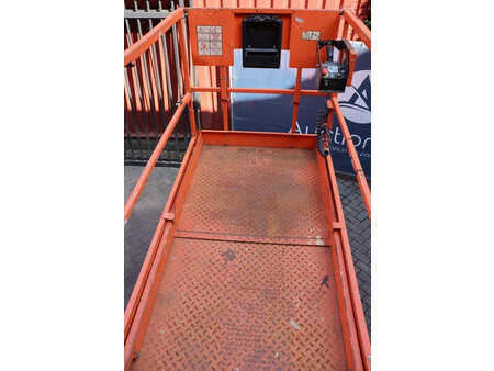 Piattaforme aeree a pantografo 2015  JLG 10RS (14)