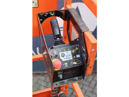 Piattaforme aeree a pantografo 2015  JLG 10RS (16)
