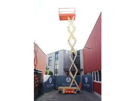 Piattaforme aeree a pantografo 2015  JLG 10RS (20)