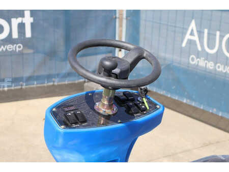 Pedestrian Sweeper - Sweep V-130 (14)