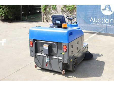 Pedestrian Sweeper - Sweep V-130 (5)
