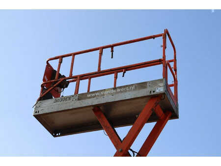 Scherenarbeitsbühne 2006  JLG 2030ES (24)