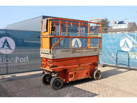 Scherenarbeitsbühne 2006  JLG 2030ES (8)