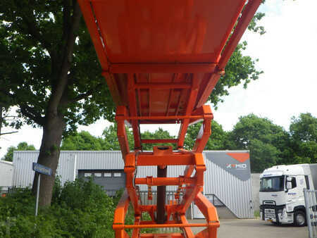 Podnośnik nożycowy 2016  Skyjack SJ4632 (11)