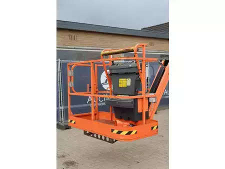 Articulated Boom - JLG H340AJ (10)