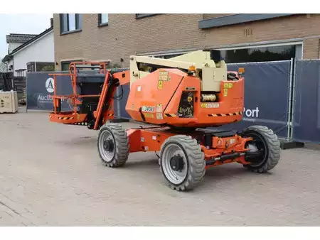 Articulated Boom - JLG H340AJ (4)