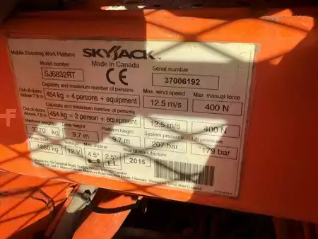 Scissors Lifts 2015  Skyjack SJ6832RT (14)