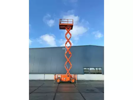 Scissors Lifts 2015  Skyjack SJ6832RT (7)