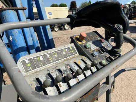 Articulating boom 2005  Niftylift HR21D (7)