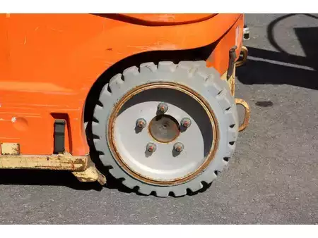Altri 2008  JLG Toucan 1210 (14)