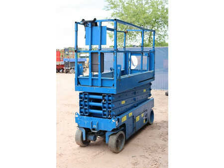 Scherenarbeitsbühne 2007  Genie GS-2632 (6)