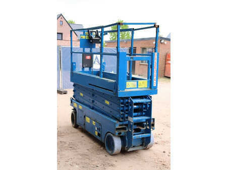 Scherenarbeitsbühne 2007  Genie GS-2632 (7)