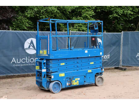 Scherenarbeitsbühne 2007  Genie GS-2632 (9)