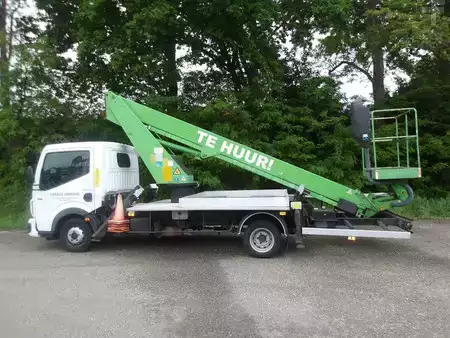 Autohoogwerker 2012  Renault Maxity (1)