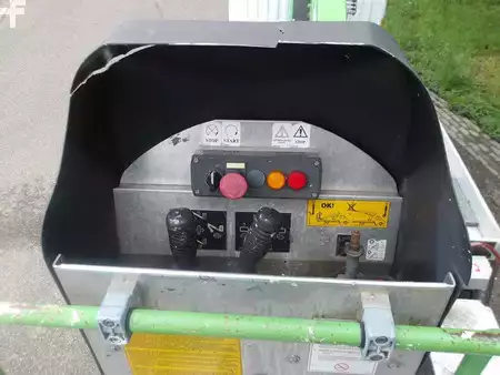 Autohoogwerker 2012  Renault Maxity (9)
