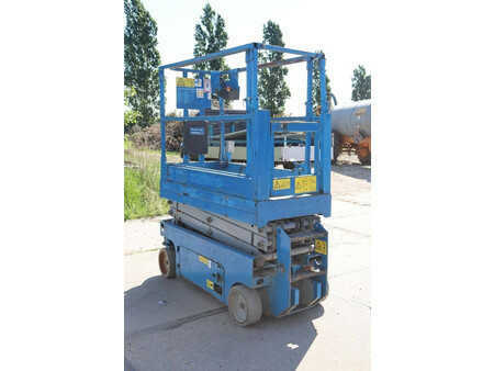 Scissor lift 2014  Genie GS1532 (6)