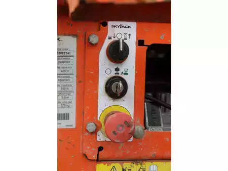 Plataforma Tijera 2016  Skyjack SJIII 3219 (12)