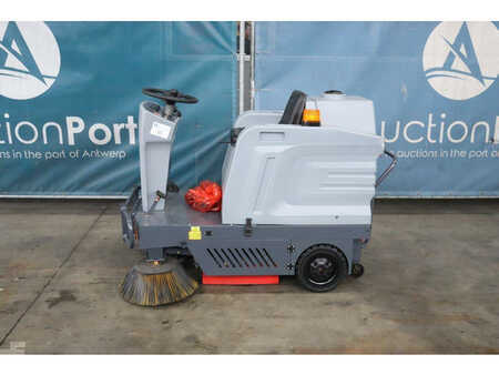 Pedestrian Sweeper 2024  Westfield S1250 (2)