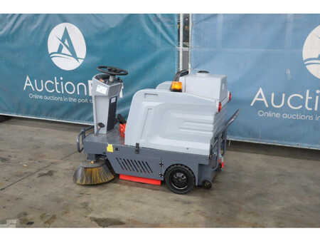 Pedestrian Sweeper 2024  Westfield S1250 (3)