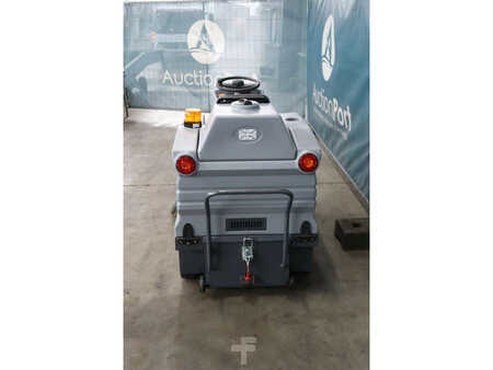 Pedestrian Sweeper 2024  Westfield S1250 (5)